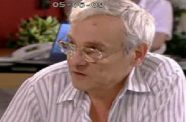 Отиде си колегата Емил Николов