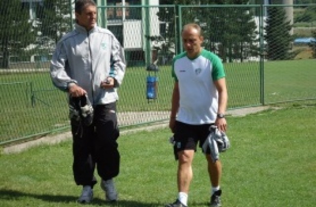 Илиан Илиев остава начело на Берое