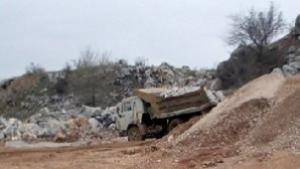 Обсъждат публично кариера за латити край Сталево