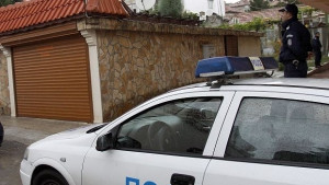 Варненец задържа крадец в дома си