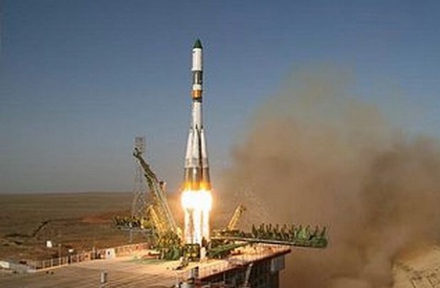 Удължиха престоя на космонавтите в МКС