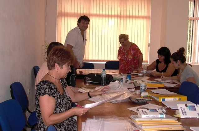 28 партии, коалиции и инициативни комитета са регистрирани в Нова Загора за изборите