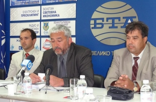 Още двама юристи влизат в битката за кметове