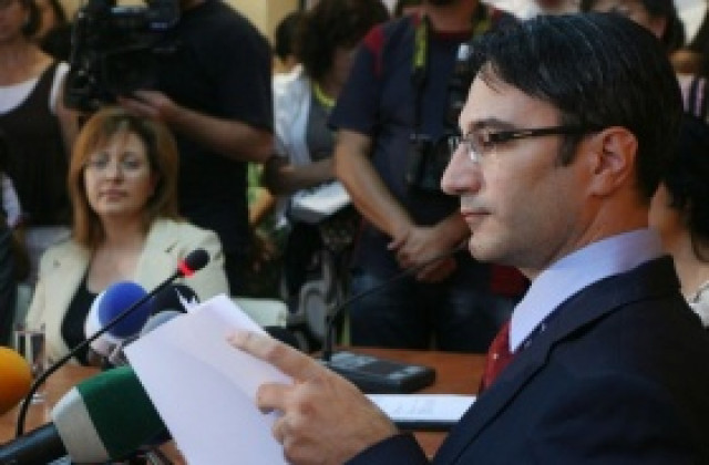 На извънредна среща в МИЕТ обсъдиха приватизацията на „Булгартабак”