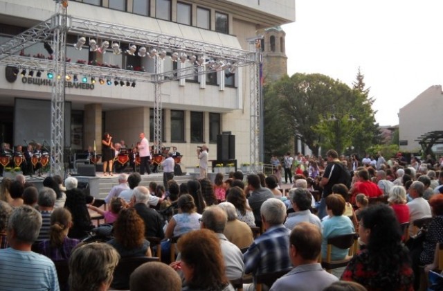 Стойков:Проектът за реконструкцията на площада в Севлиево е изстрадан