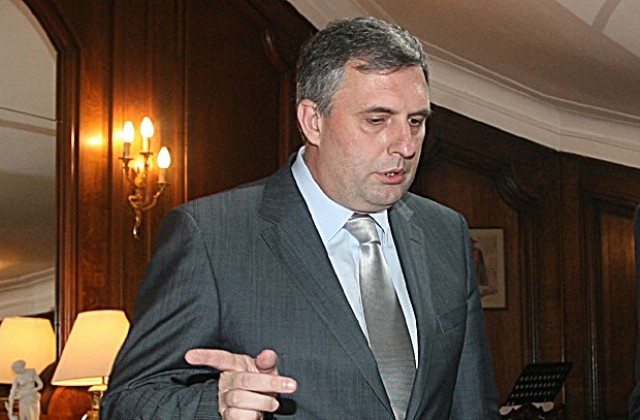 Ивайло Калфин представи предизборния си сайт