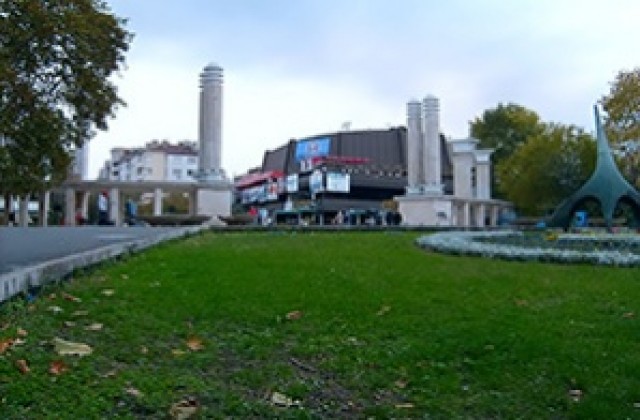 Културата измества търговията във ФК
