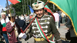 Гиньо Матев повежда празничното шествие по Главната