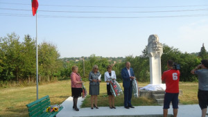 Във Вировско почетоха героите от войните