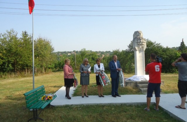 Във Вировско почетоха героите от войните