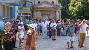 Две партии две институции и доста хора празнуваха Съединението в