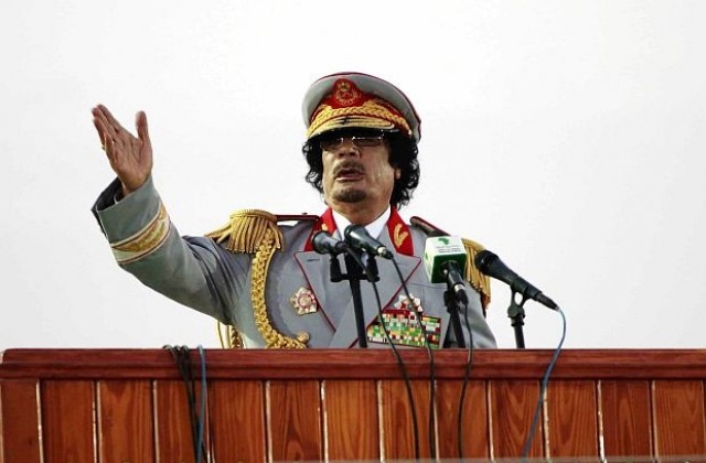 Кадафи е обкръжен и залавянето му е въпрос на време