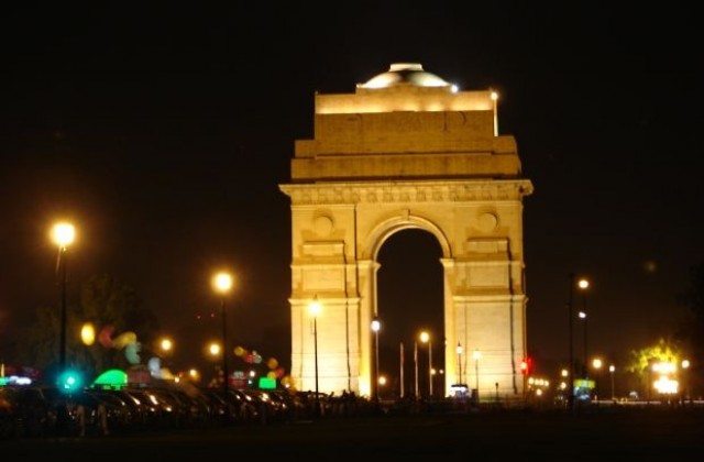 Леко земетресение в Делхи