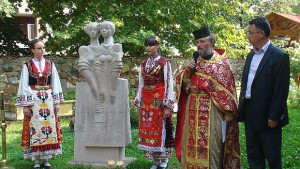 Паметник на заедността издигнаха в църквата Свети Георги в Кърджали
