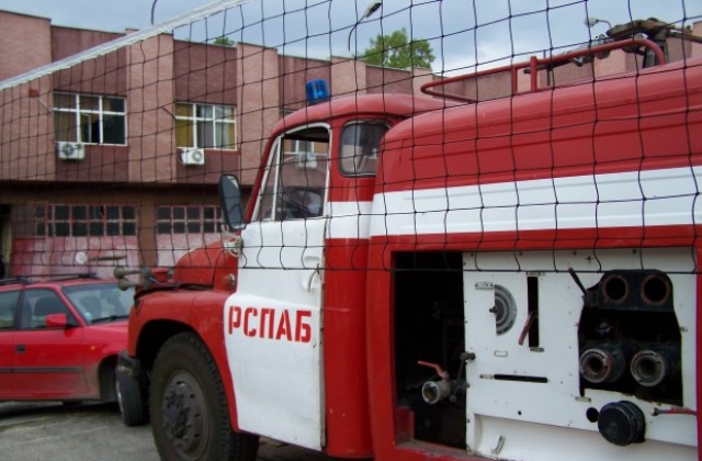 200 дка гора и 30 дка лозя унищожи пожар в Карловско