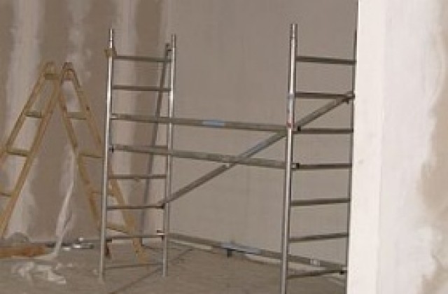 Повече покупки с кредит на имоти без акт 16 през август, отчита консултантска компания