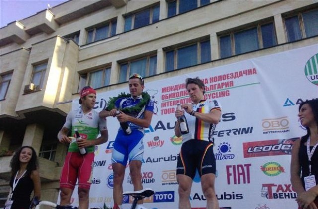 Мартин Грашев спечели етапа В. Търново-Шумен от колоездачната обиколка на страната