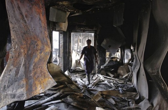 Пет жертви при експлозия в завод за фойерверки в Италия