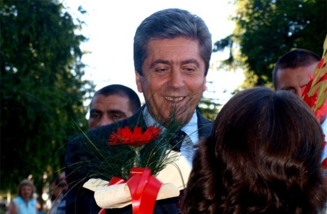 Първанов иска местни референдуми за шистовия газ, не национален