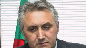 Дикме Доган да каже стои ли зад сделката за Булгартабак