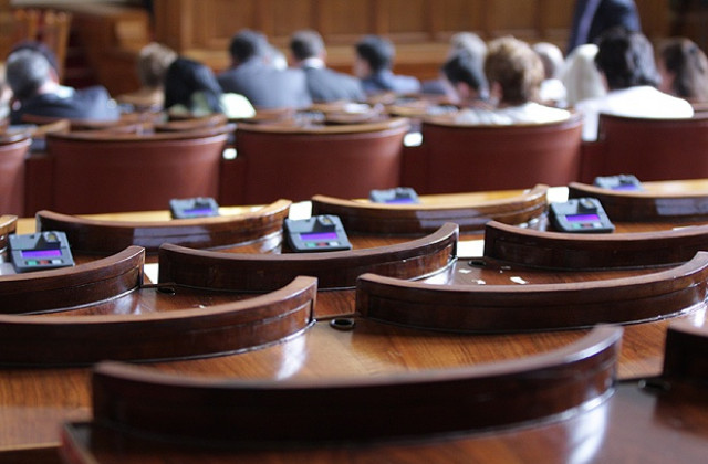 НС уреди трудовите правоотношения при работата от разстояние