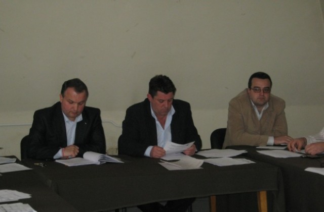 Общо 25 ученици в две паралелки в ОУ „Христо Ботев