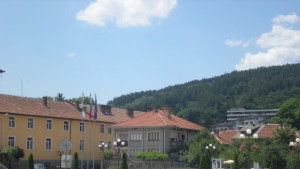 Мариян Костадинов открива учебната година в Тревненската школа по изкуствата