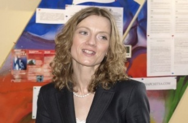 Зам.- министър Милена Дамянова открива учебната година в Кочериново