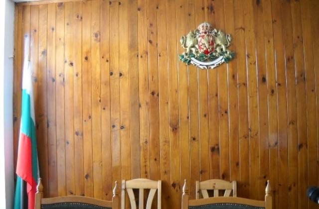 Пак отложиха делото срещу ямболския кмет