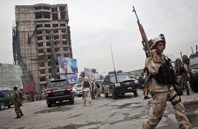 Арестуваха двама души, заподозрени за атентатите в Кабул