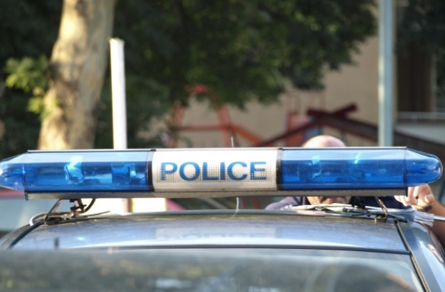 Решават дали да оставят в ареста наркодилърите, които пребиха двама полицаи