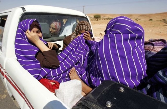 Либийските жени извършват революцията на метлите