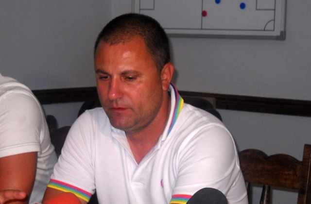 А. Джамбазки: Надяваме се да зарадваме феновете с победа