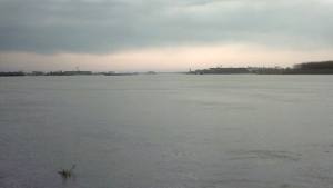 Издирват 15 годишен в река Дунав