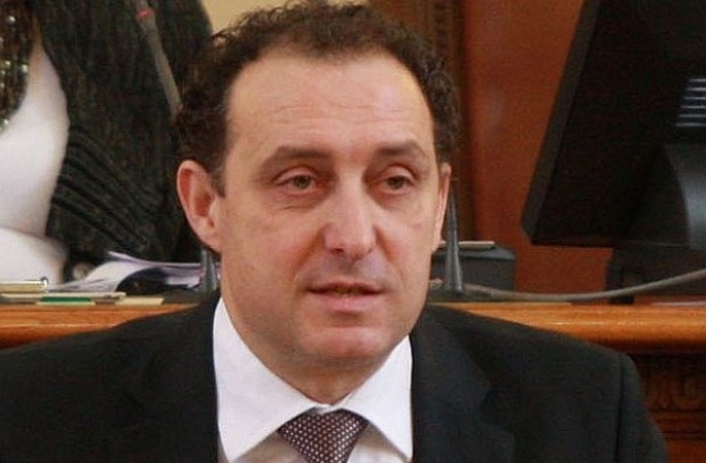 ГЕРБ внесе в ОИК регистрацията на кмета Димитър Николов