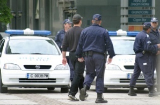 Магистрални полицаи предотвратиха кражба на 4 тона желязо