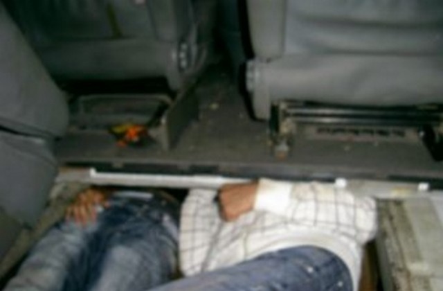 Палестинци пробваха да преминат през Дунав мост в тайник