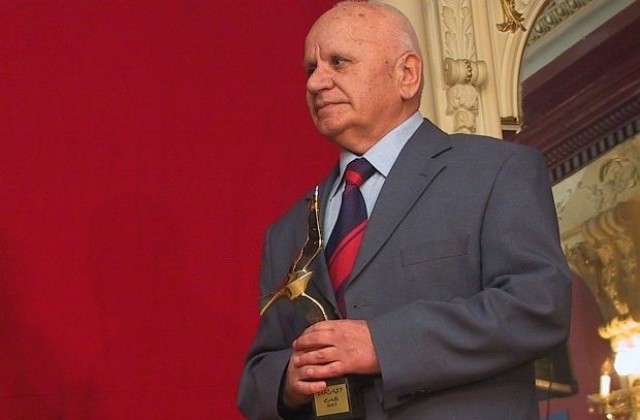 Именуваха театралната сцена в Перник на Георги Русев