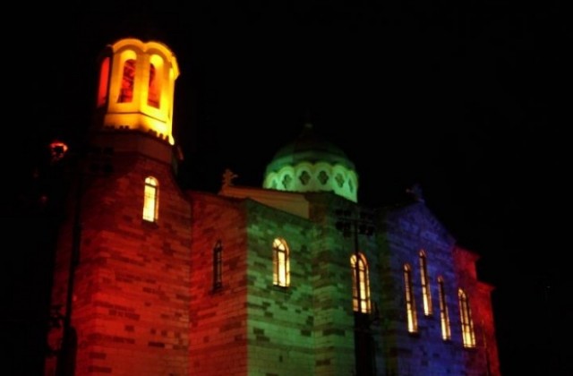 Показват безплатно аудио-визуалния спектакъл в Ново село