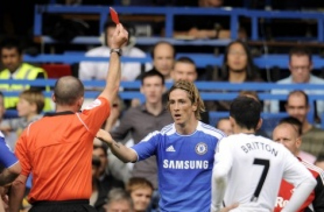 ВИДЕО: Торес с гол и червен картон при успех над Суонзи