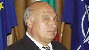 Кой е Кирил Рашков Цар Киро