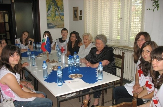 БЧК стартира благотворителна кампания