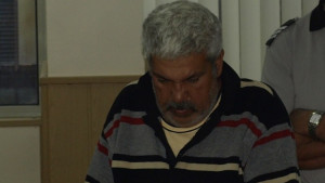 Решават дали да оставят в ареста шофьора който уби Ангел