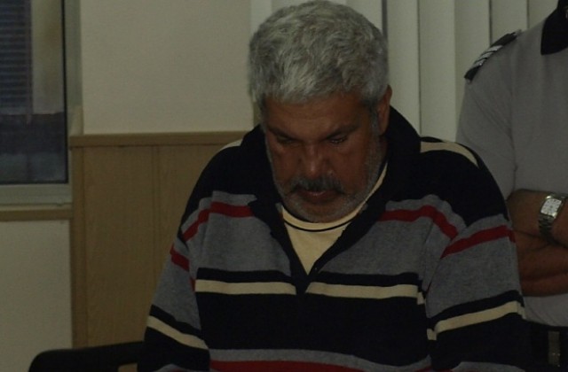 Решават дали да оставят в ареста шофьора, който уби Ангел от Катуница