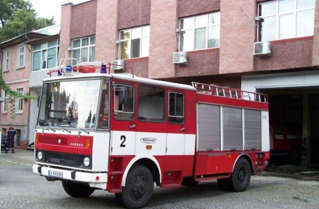 Пожар в складова база