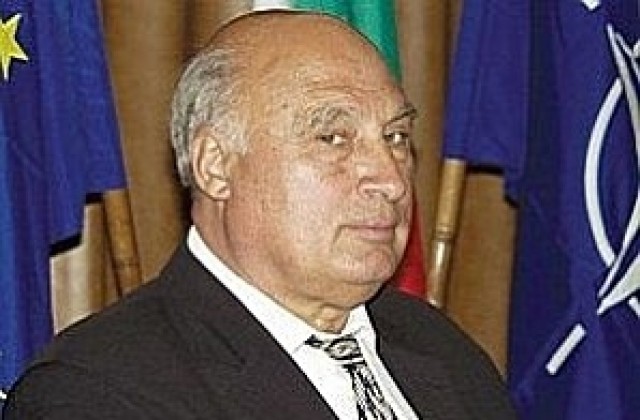 Задържаха Кирил Рашков