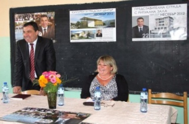 Николай Димитров започна предизборните си срещи първо от село Баня