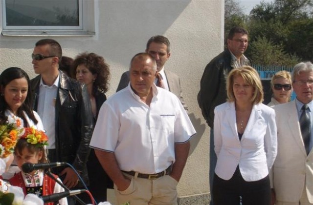 Премиерът откри пречиствателна станция във В.Преслав