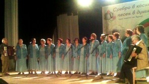 Трендафилът мирише бодилото боде
