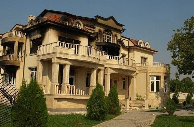 Повече от два месеца ще продължи разследването за укритите данъци на Цар Киро